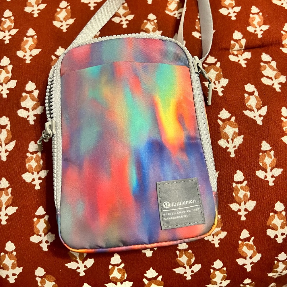 Lululemon crossbody